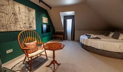 Barka Galria Hotel s tterem Tllya