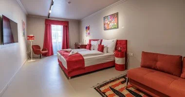 Okt�ber 23. (min. 3 �j)