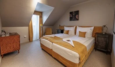 Barka Galria Hotel s tterem Tllya