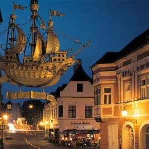 Barokk Hotel Promenád Győr - Vissza nem térítendő ár reggelivel (1 éjtől)