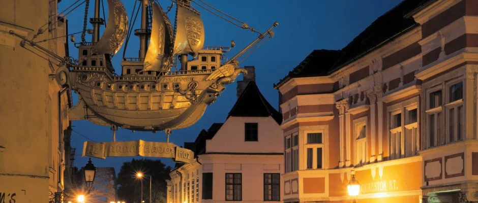 Barokk Hotel Promend Gyr