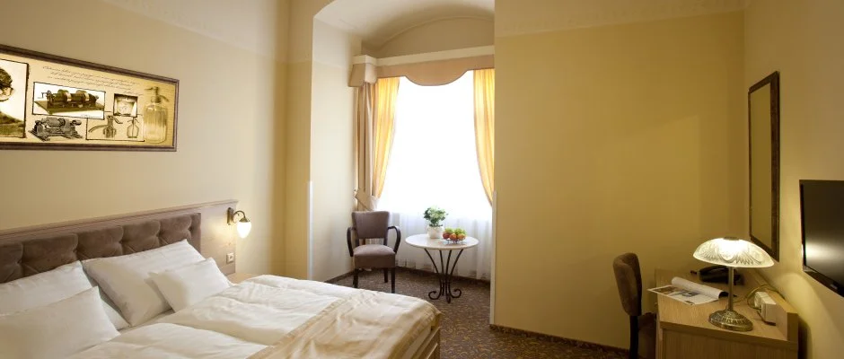 Barokk Hotel Promend Gyr