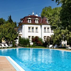 Batthyány Kastélyszálló Zalacsány - Május 1. (min. 3 éj)