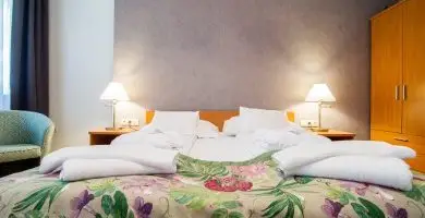 Október 23. (min. 3 éj)