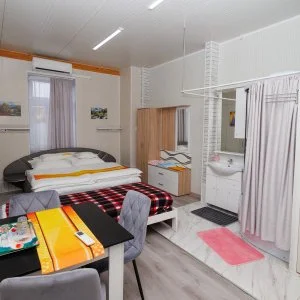 Békési Apartmanok Békés - Május 1.