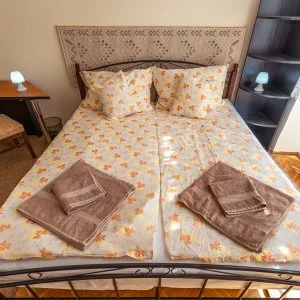 Belvárosi Zongorás Apartman Keszthely - Napi árak (min. 2 éj)