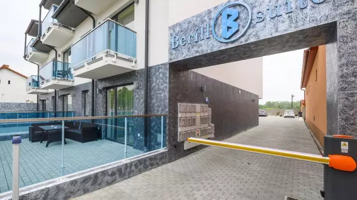 Berill Suites Srvr