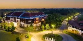 Hotel Aquarell - �vind�t� Sz�ll�svad�szat Cegl�den