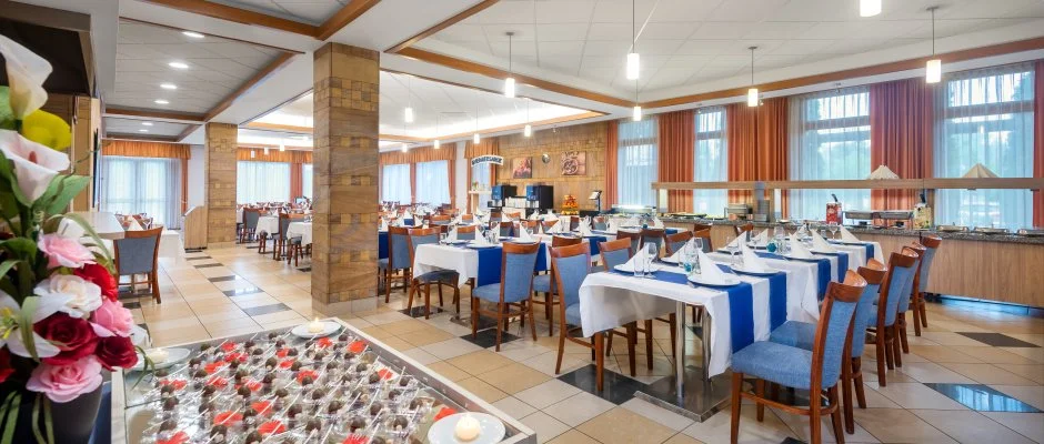 Hotel Aquarell Cegléd