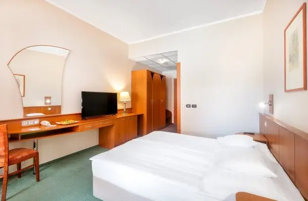 Hotel Aquarell Cegléd