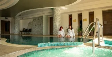 Szilveszter Zsmbkon (min. 2 j)