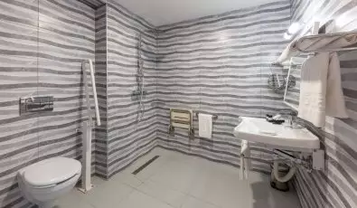 Szpia Bio & Art Hotel Zsmbk