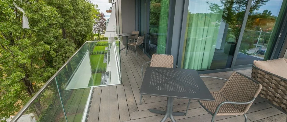 BJ81 Suite Hotel Sifok