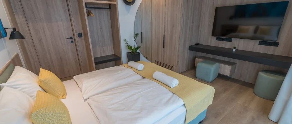 BJ81 Suite Hotel Sifok