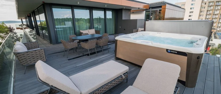 BJ81 Suite Hotel Sifok