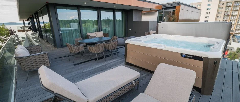 BJ81 Suite Hotel Sifok