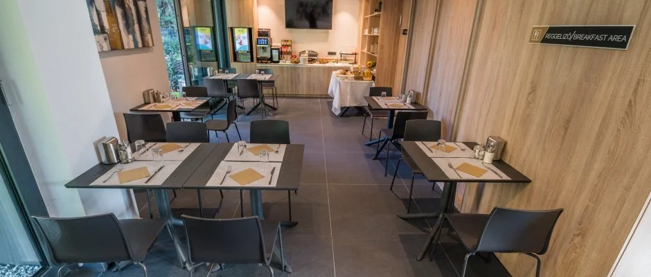 BJ81 Suite Hotel Sifok