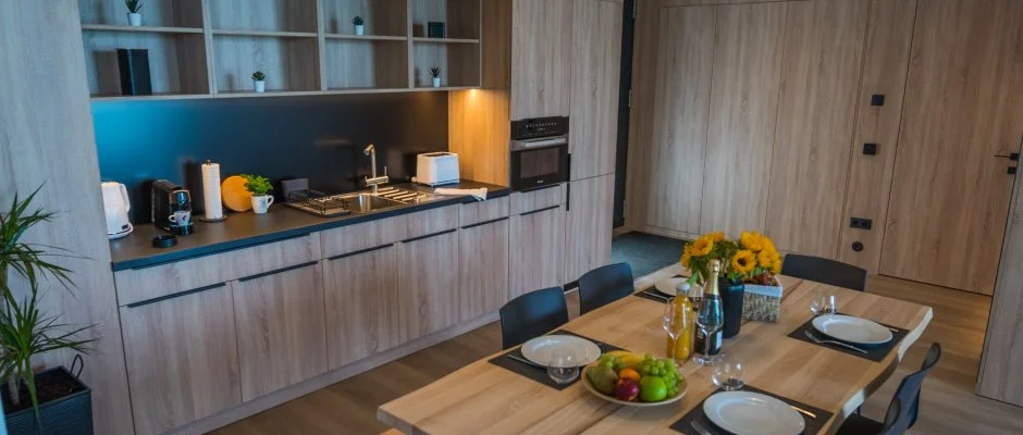 BJ81 Suite Hotel Sifok