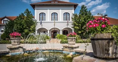 M�jus 1. (min. 2 �j)