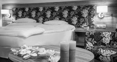 Okt�ber 23. (min. 2 �j)