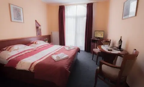 Boglárka Panzió-Étterem Mezőkövesd - Szilveszter