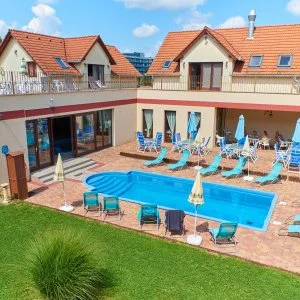 Boni Családi Wellness Hotel Zalakaros - Napsütéses tavasz és nyárelő (min. 2 éj)