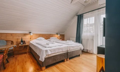 Borbarátok Panzió Badacsonytomaj - Október 23.