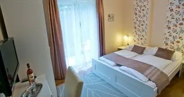 - Napi árak reggelivel