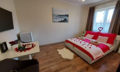 Borostyán Szálláshely Debrecen - Két ünnep között