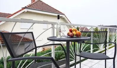 Brigitte Apartman Bk, Bkfrd