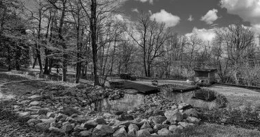 M�jus 1. - teljes el�refizet�ssel (min. 2 �j)