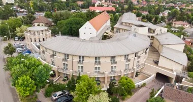 Téli Szünet Extra & CE Plaza Pótszilveszter DOLLYVAL (min. 2 éj)