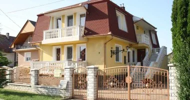 P�nk�sd (min. 3 �j)