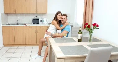 M�jus 1. (min. 2 �j)