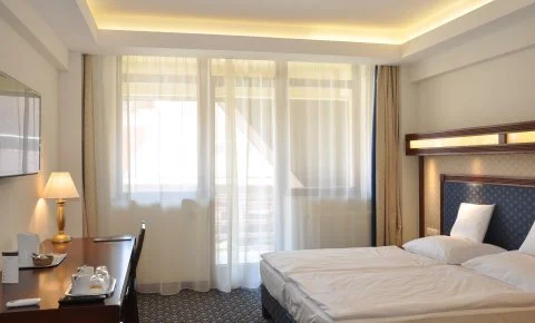 Centrum Hotel Debrecen - Két ünnep között