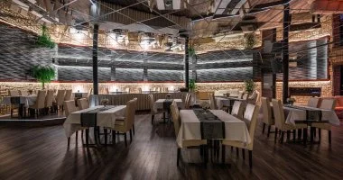 M�jus 1. (min. 2 �j)