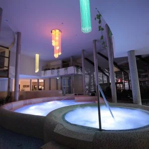 Colosseum Wellness Hotel Mórahalom - Napi ár félpanzióval (1 éjtől)