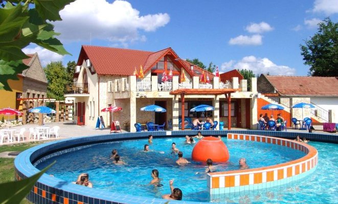 Colosseum Wellness Hotel Mórahalom