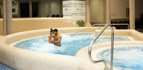 Colosseum Wellness Hotel - Kedvezményes ár félpanzióval