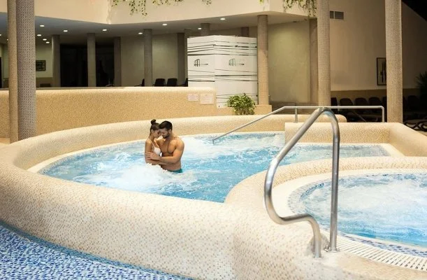 Colosseum Wellness Hotel Mrahalom