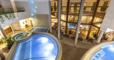 Colosseum Wellness Hotel - Nyugdíjas kedvezményes ár félpanzióval