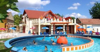 �t �jszak�s �d�l�s (min. 5 �j)