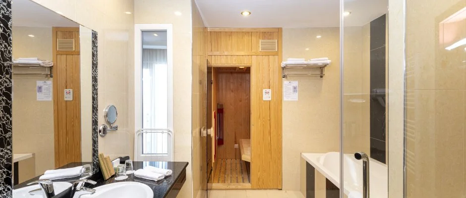 Colosseum Wellness Hotel Mrahalom