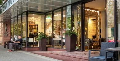 lland akci (min. 2 j)