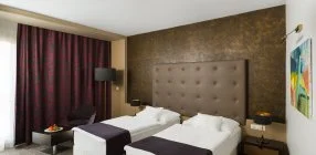 Corso Hotel P�cs - Napi �r reggelivel