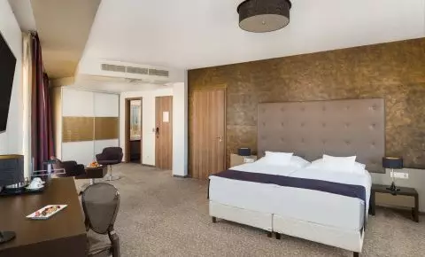 Corso Hotel Pécs - Napi árak félpanziós ellátással