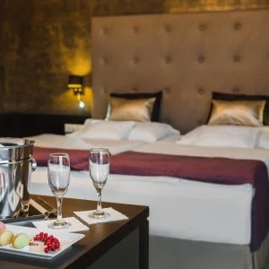  Pécs - Majális - teljes előrefizetéssel