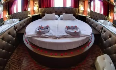 Corvin Hotel Gyula - Május 1.