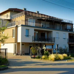  Cserkeszőlő - Napi árak önellátással (1 éjtől)