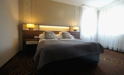 Solaris Apartman & Resort Cserkeszőlő - Május 1. 